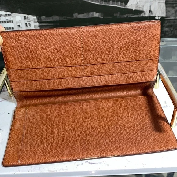 Authentic Louis Vuitton Monogram Checkbook/Phone Continental Wallet - Picture 8 of 15